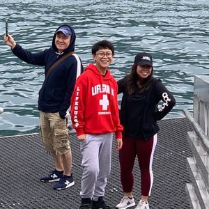 Meet your Posher, Preciosa